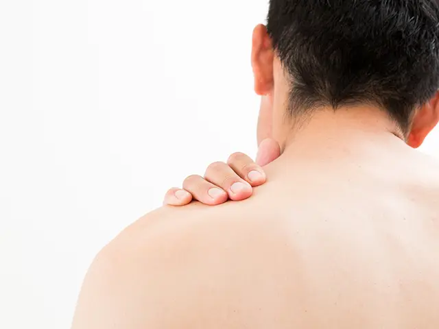 背中は脱毛処理で剛毛になることがまれにあります