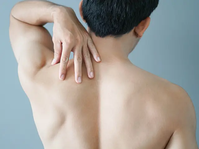 背中のニキビが気になる方はサロンで脱毛しましょう